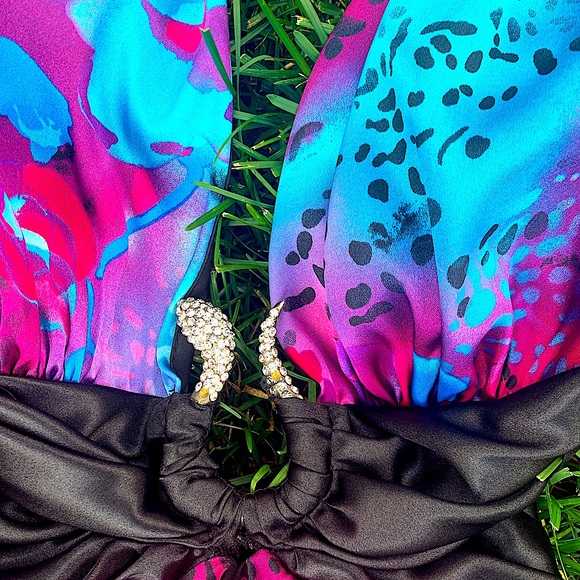 JOLIE silk satin halter v neck bold multicolour floral prom/formal dress. - Picture 5 of 14